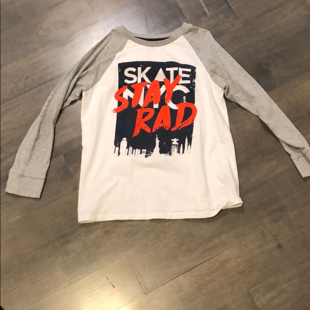 Long sleeve skate shirt